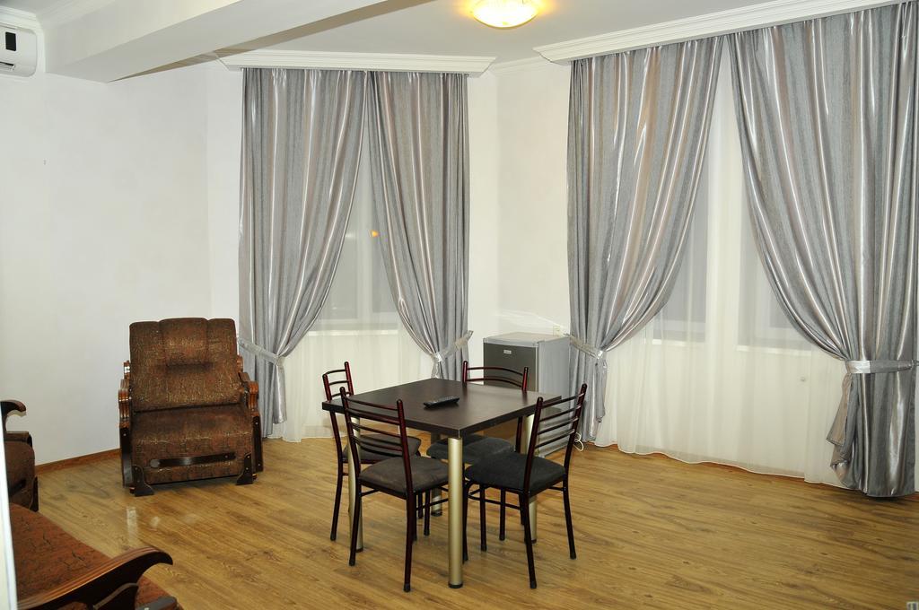 Alma-Ata Hotel Borjomi Cameră foto